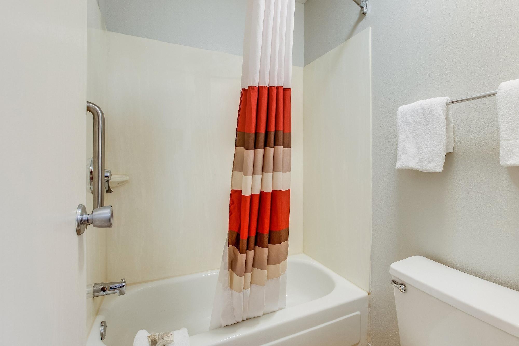 Red Roof Inn Lansing West - Msu Ngoại thất bức ảnh